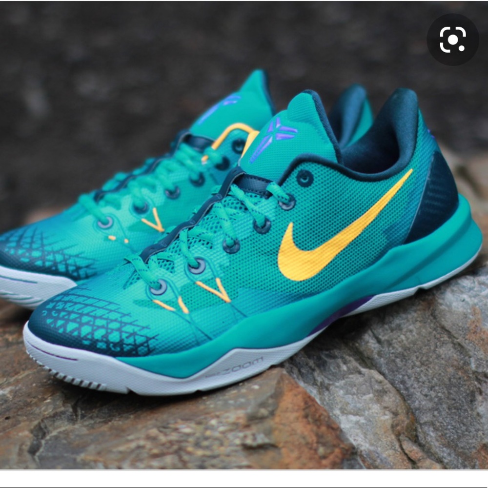 EUC Men’s Nike Zoom Kobe Venomenom 4!